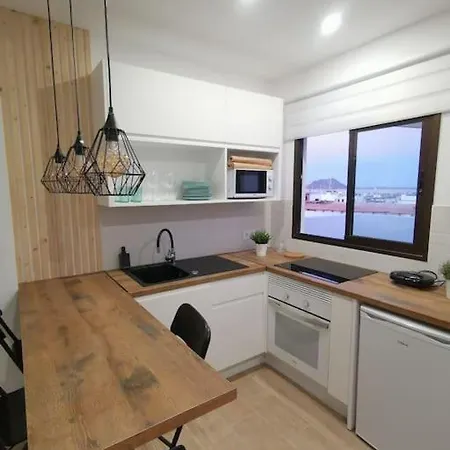 Apartamento Con Vistas Al Mar En El Centro De
